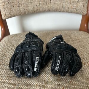 Sedici Black Riding Gloves